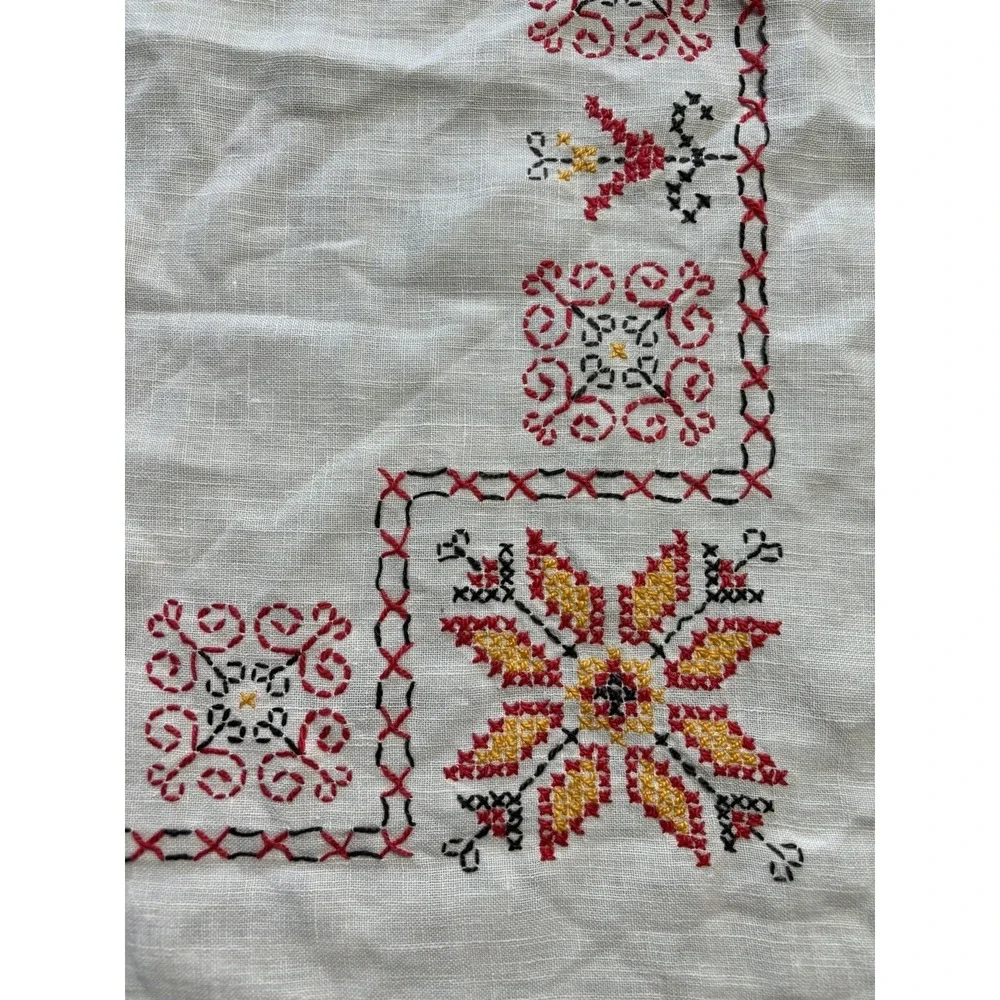Vintage Floral Cross Stitch Tablecloth Red Black Yellow Tulip 47 x 47 MCM READ